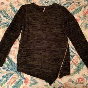 Black & green sweater